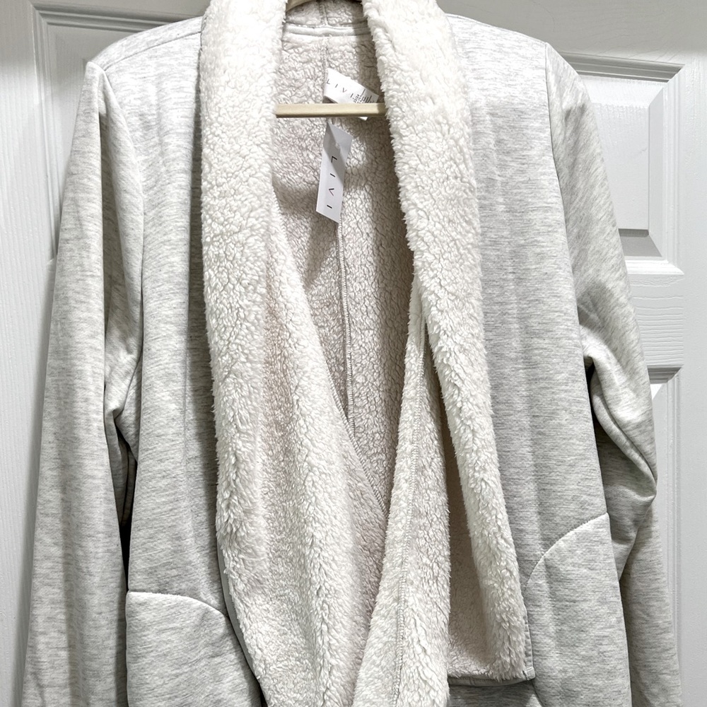 Gorgeous a Plus Size 22/24 After Workout Jacket